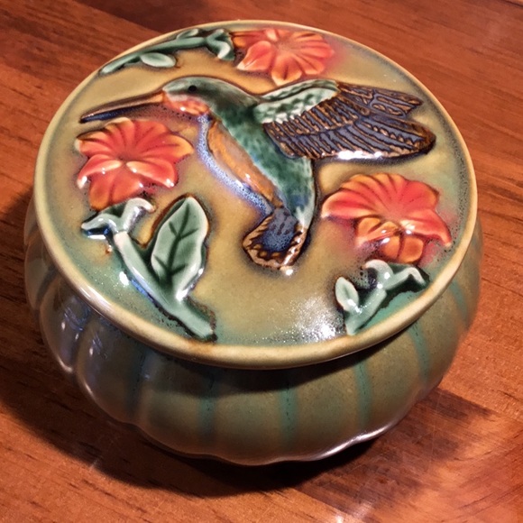 Coynes & Co. Other - Vtg. Hummingbird Coynes & Co.Ceramic Trinket Box